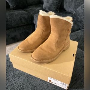 Women Naiyah UGG Boots chestnut
